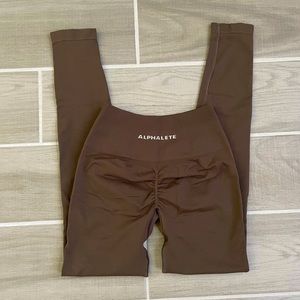ALPHALETE AMPLIFY LEGGINGS, MOCHA, SIZE S.